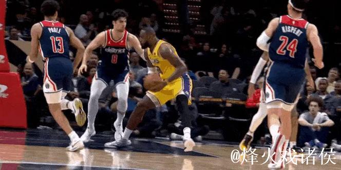 末节挺身而出！怀特全场空砍31分6篮板1助攻1抢断1封盖